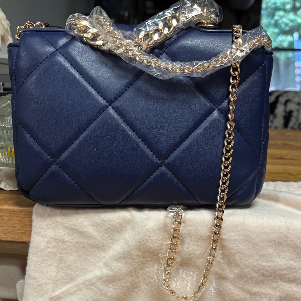 Badgley Mischka Quilted Navy Shoulder Bag with Gold Chain - Picture 4 of 10